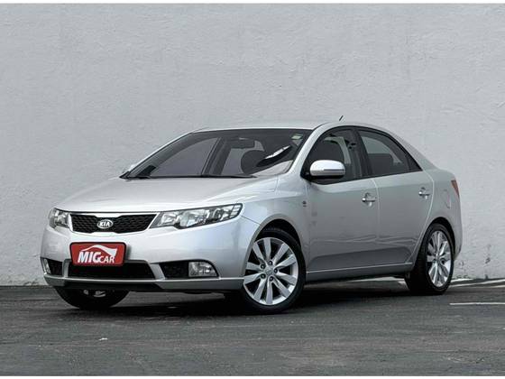 KIA CERATO 1.6 SX E.233 16V GASOLINA 4P MANUAL